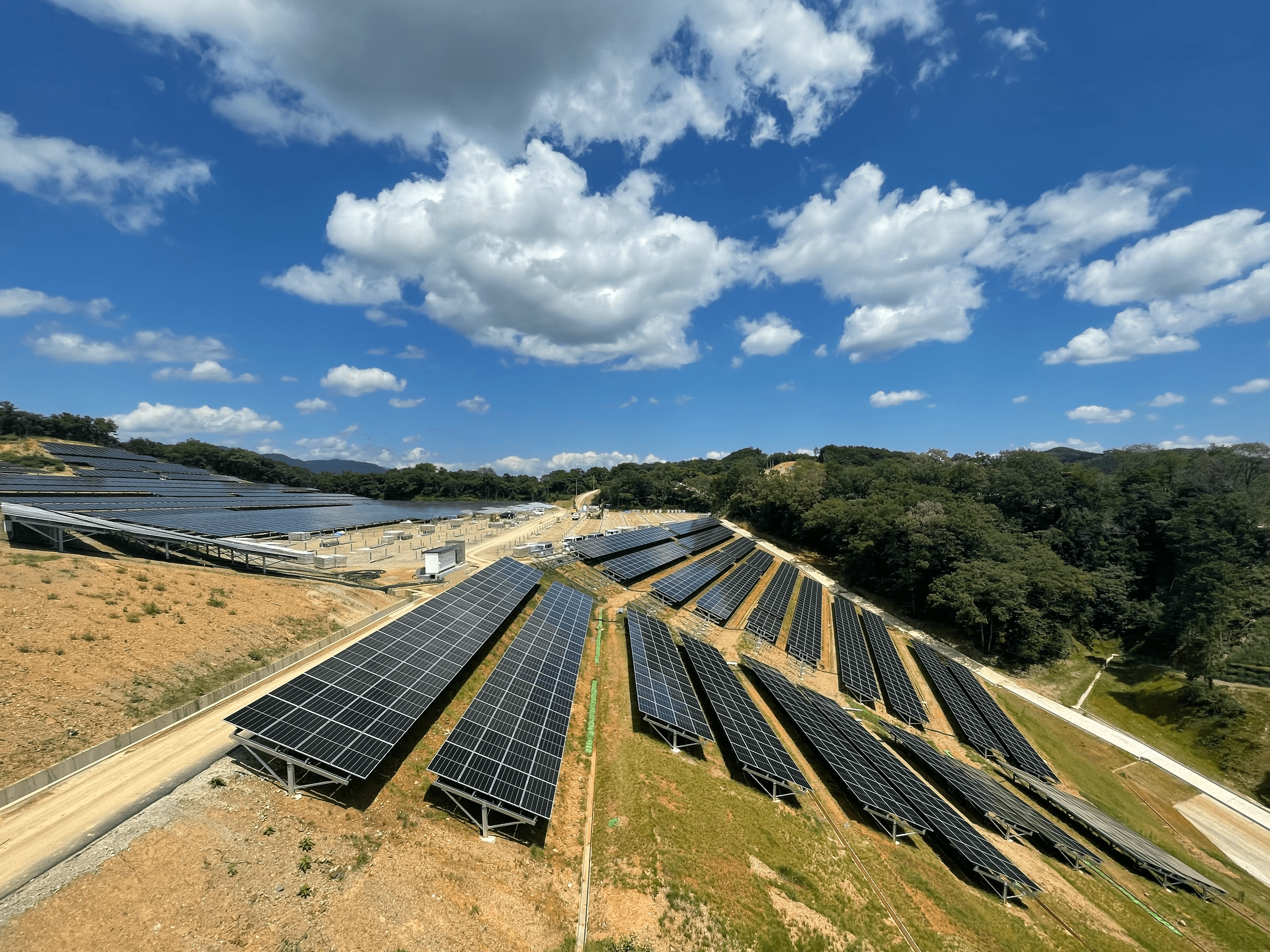 Soluciones de montaje solar de Corigy' para pendientes